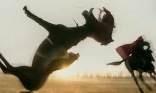 为什么呼延灼一招就把秦明撂了急 秦明和呼延灼谁厉害